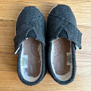 Tom’s Chevron Sherpa lined, Toddler Size 7